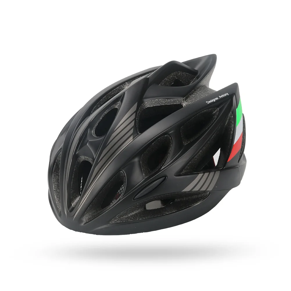 Велосипедный шлем для катания на роликах интегрированный открытый спортивный шлем острый меч - Цвет: The black titanium