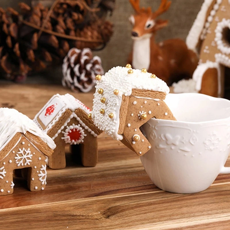 3Pcs Christmas Gingerbread House Biscuit Cutter Set Fondant Cookie Mould Mold For Xmas New Year Party Cake Decor DIY Baking Tool cookie cutters cookie mold
