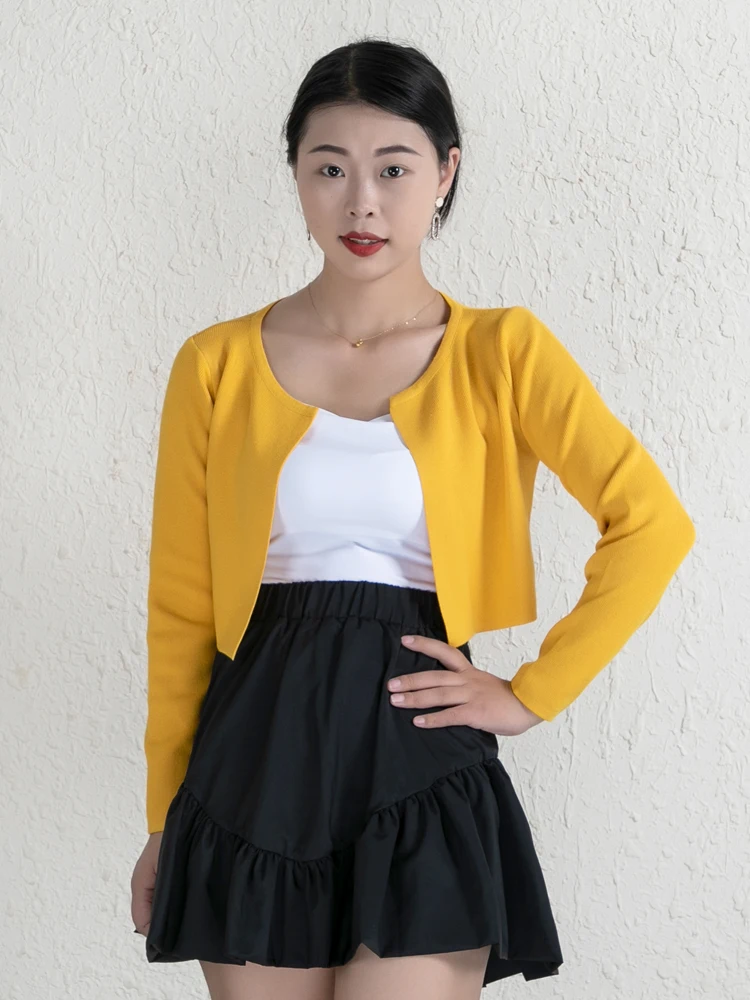 Blouses Black Cropped Knitted Sweater Korean Fashion Cardigan Female Women's Coat Spring 2025 Clothing Long Sleeve Top Jersey
