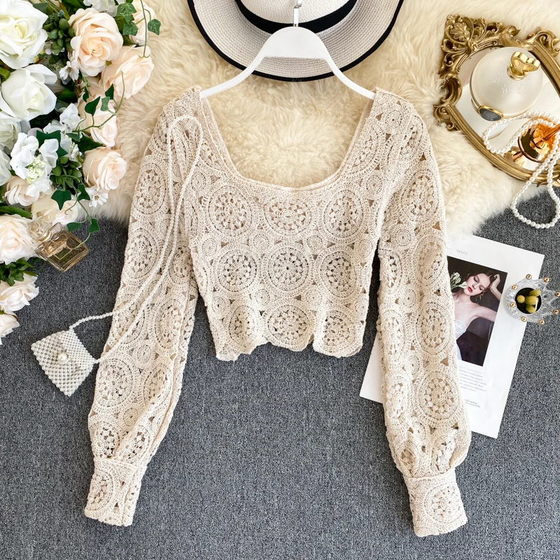 

Korean Spring and Summer Women's Western Style Bubble Sleeve Square Neck Effort Leaking Clavicle Slim Short Hollow Sweater Shirt