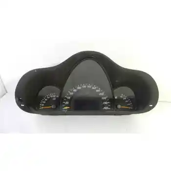 

2272902 watch Features Km Mercedes C-Class (w203) Saloon