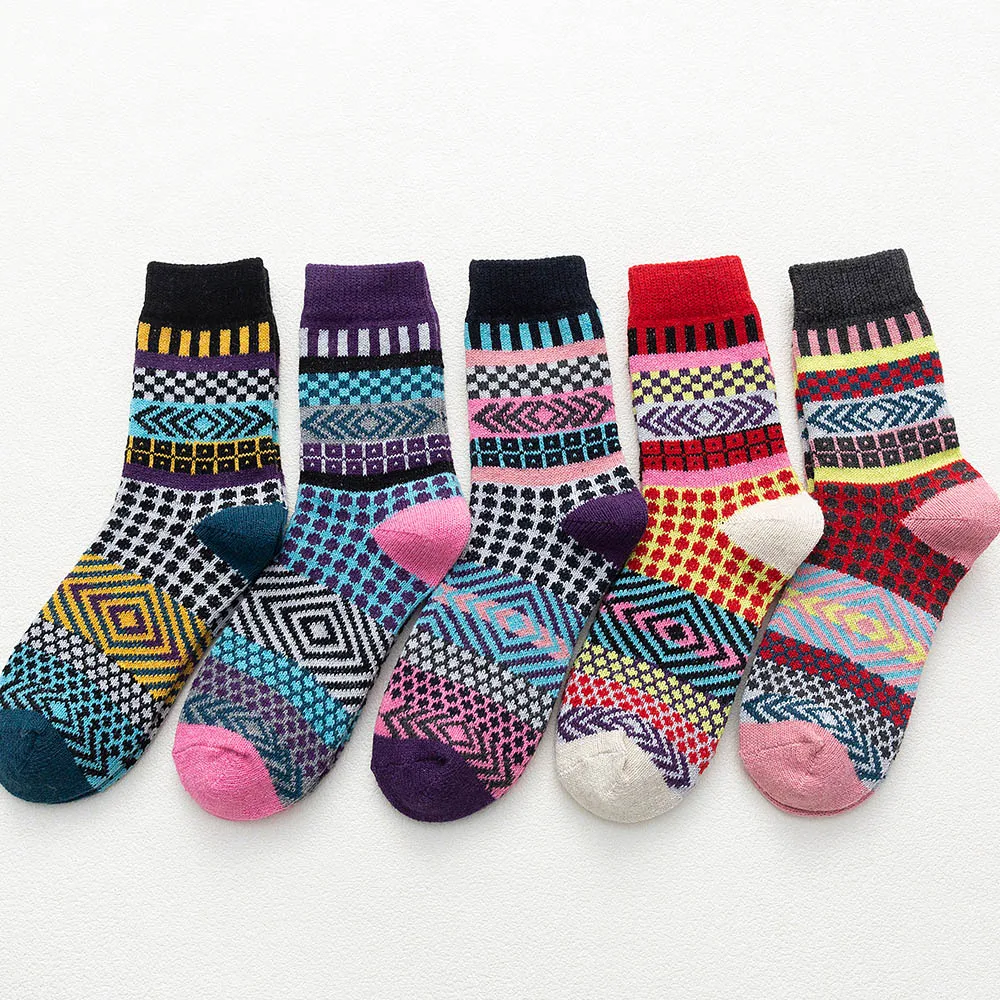 

5pairs/Lot New Women's Soft Thick Cashmere Casual Rabbit Wool Blend Warm Winter High Quality Retro Plaid Pattern Cotton Socks