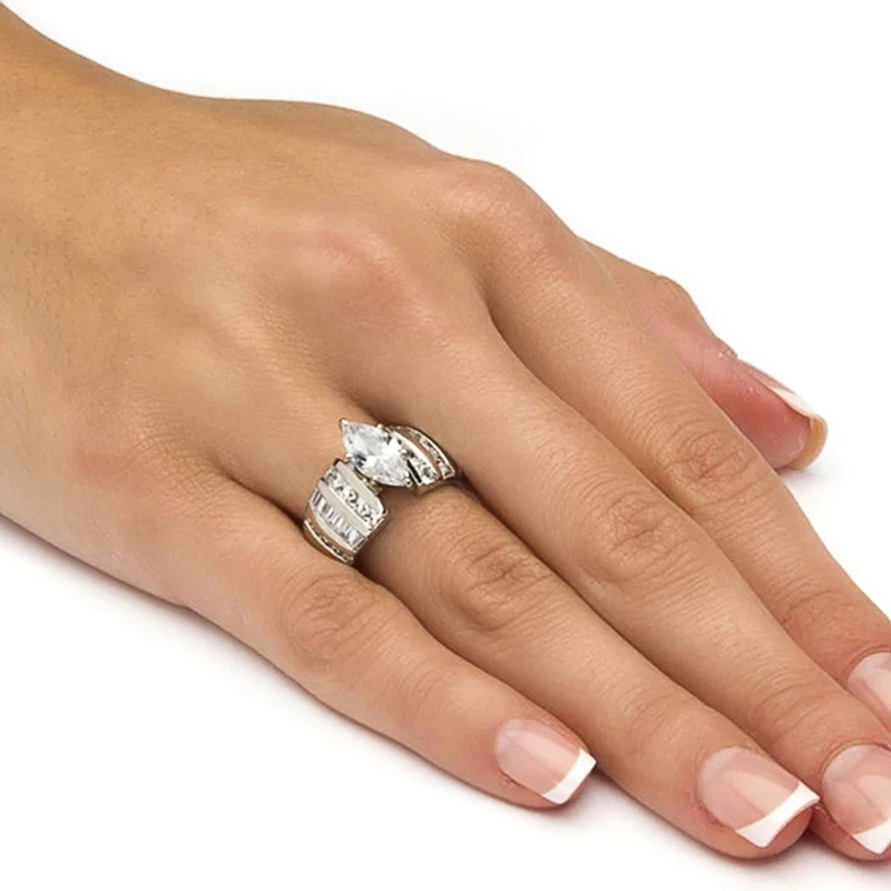 Huitan Luxury Marquise Cubic Zirconia Wedding Rings for Women High-quality Silver Color Band Modern Design Fashion Rings Jewelry