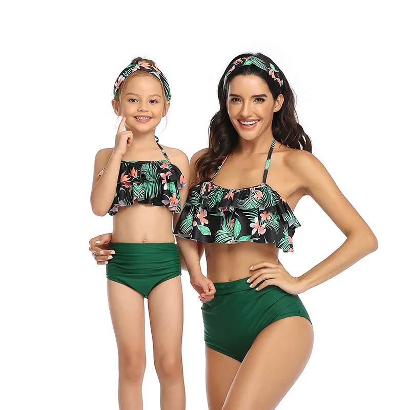 

Family Swimsuit Mother Girl Bikini Set Swimwear For Mom and Daughter Swimsuits Female Children Ruffle Beach Bathing Suits 2021