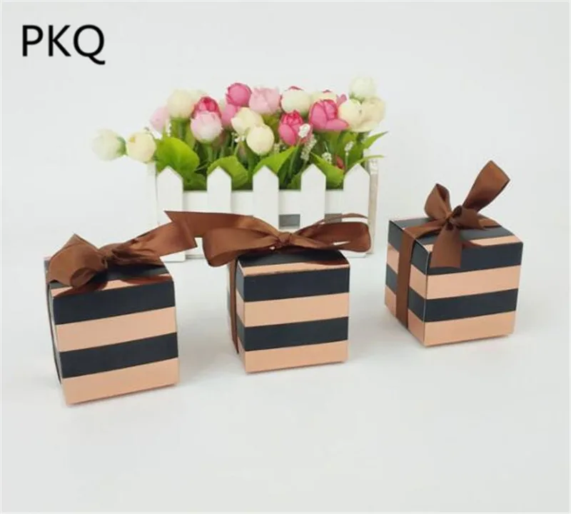 

100pcs European Style Gifts Box Wedding Favors Candy Boxes Party Supplies Baby Shower Paper Chocolate Boxes Package with Ribbon