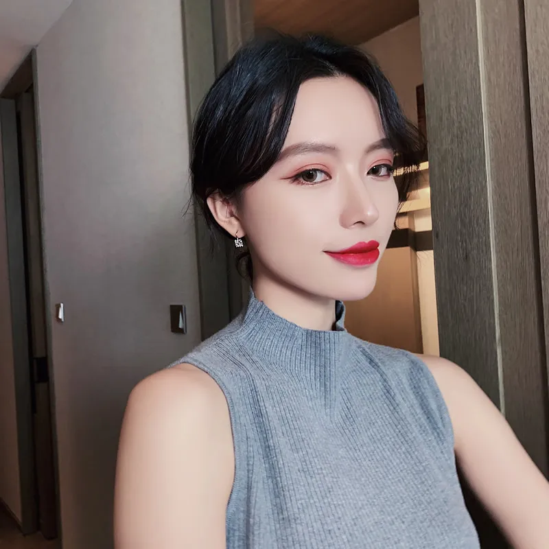 2020 new fashion women’s Square gem Earrings South Korea sexy trend women’s jewelry classic small earrings