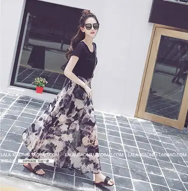 

2017 Summer Korean-style Black with Thin Look Cotton T + Side Slit Ink Flower Chiffon Maxi Dress 3-31