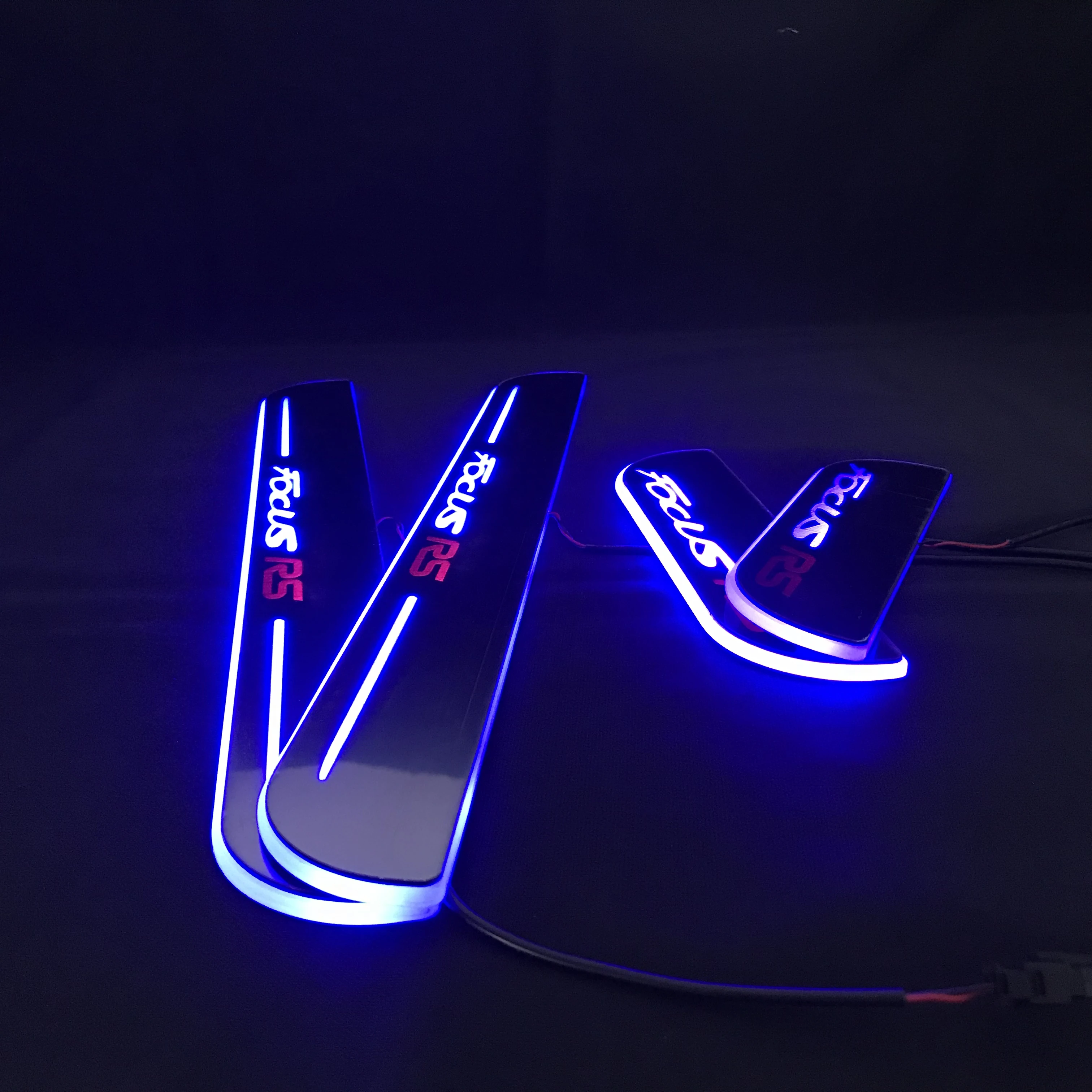 RQXR led движущиеся двери потертости для Фокус RS динамический дверной порог пластина плоский накладной поток/фиксированный свет, 4 шт