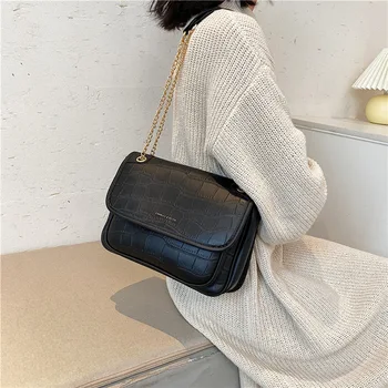 

2020 Autumn and Winter New Trendy Net Red Small Bag Female Bag Fashion One-shoulder Messenger Bag Niche Design Ins Stray Bag