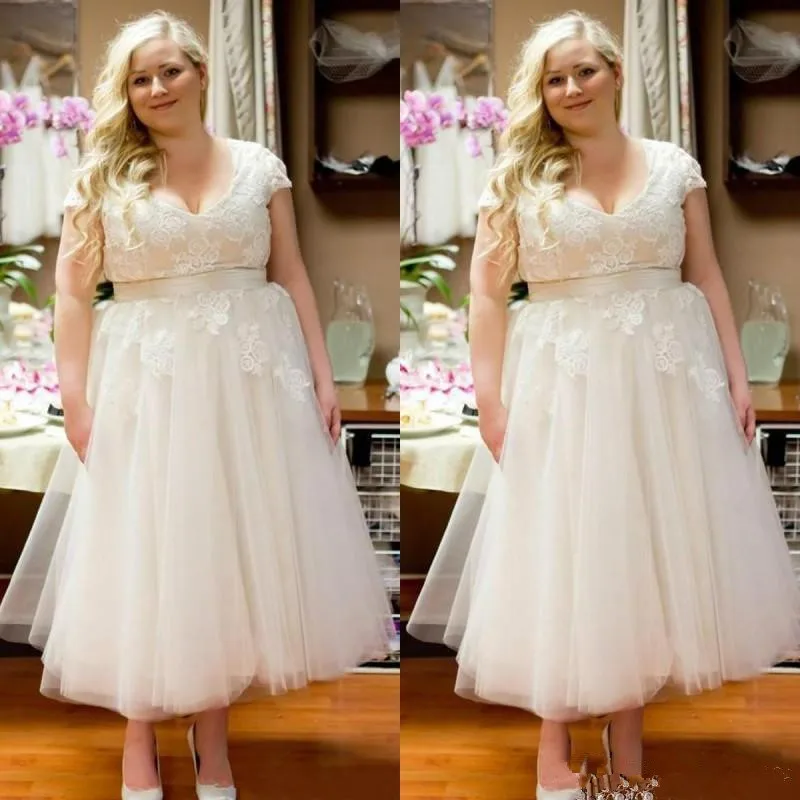 2018-green-blue-ball-gown-evening-dresses-off-shoulder-long-sleeves-sequins-black-lace-appliques-satin-plus-size-prom-gowns-party-dresses