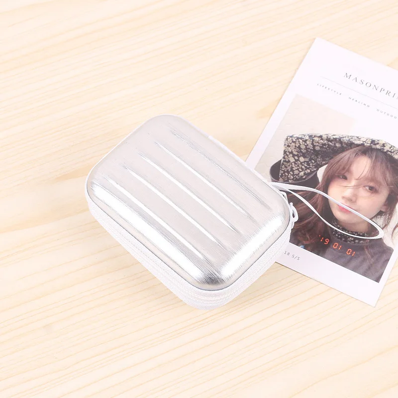 10596850393_568624767