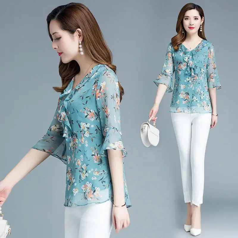 Для женщин корейский стиль весенняя, летняя шифоновая женские блузки рубашки Повседневное половина с расклешенным рукавом и цветами, для девочек с v-образным вырезом и рисунком «лимон Блузы футболки DF2840
