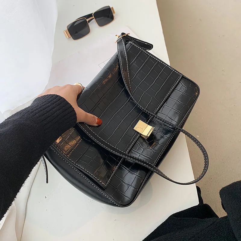 

Vintage Crocodile Pattern Shoulder Bags for Women Winter Trend Designer Pu Leather Handbags and Purses Branded Female Tote Bag