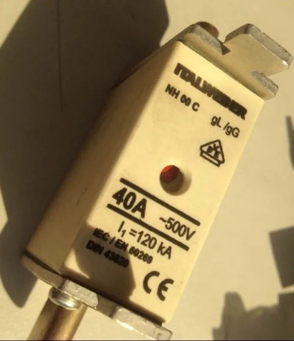 Предохранители: ITALWEBER NH00C 16A 690V 100KA aM/NH00C 35A 500 V/NH00C 40A 500 V/NH00C 100A 500V 120KA gG