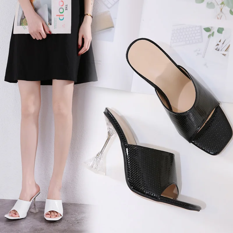 14103373512_1514979038