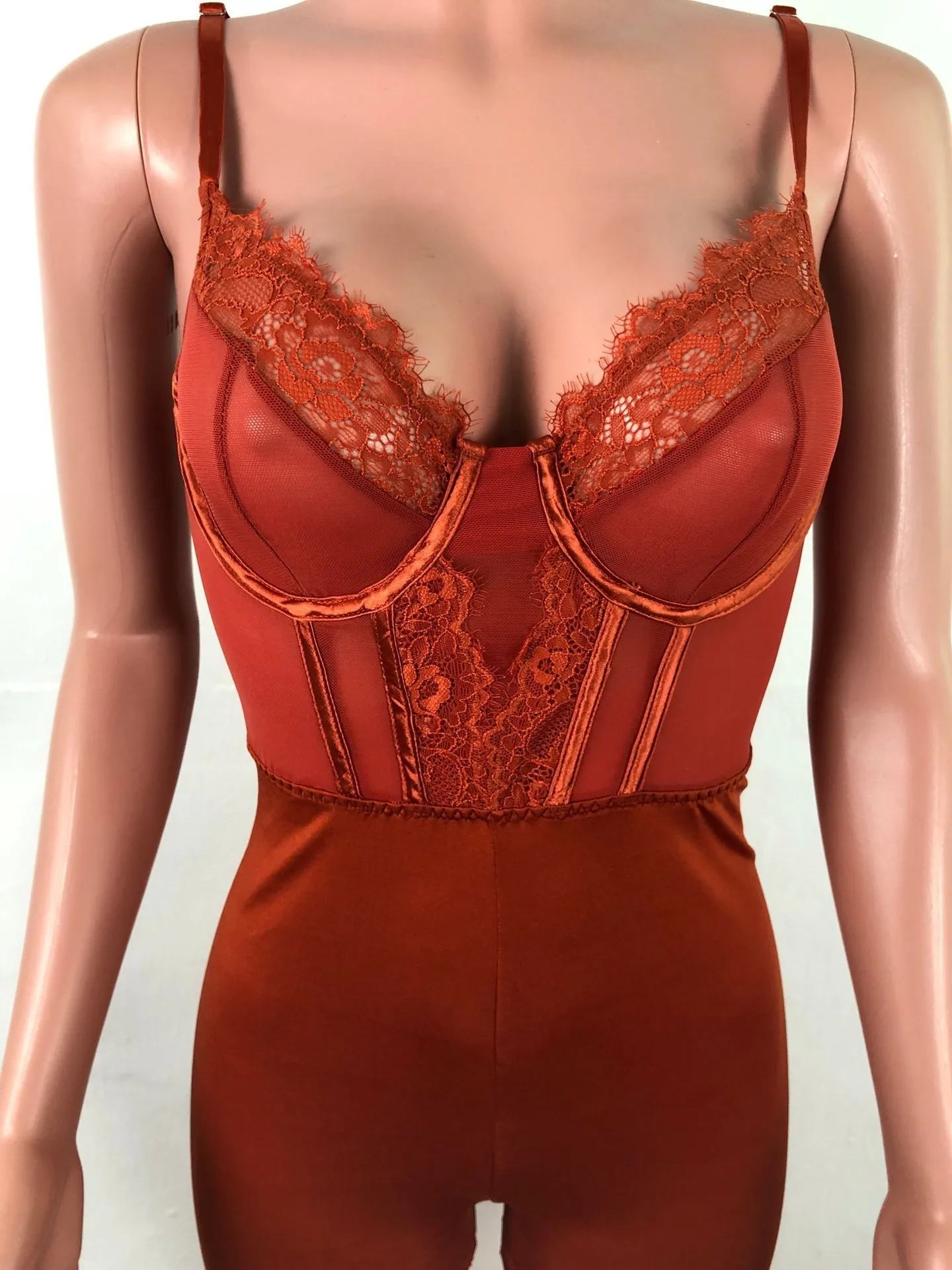 XURU European and American Fashion New Sexy Jumpsuit Autumn Body Cartilage Sling Lace Nightclub Jumpsuit