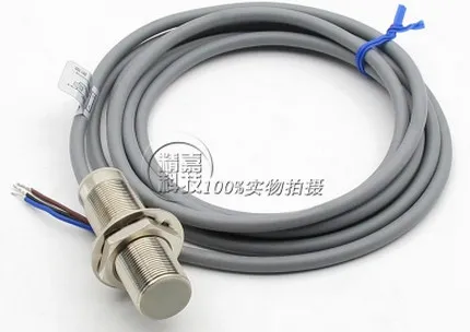 

In stock!!! M18 with threaded insert Inductive approach switch Cylinder 18MM contact distance 5.0MM Free Shipping