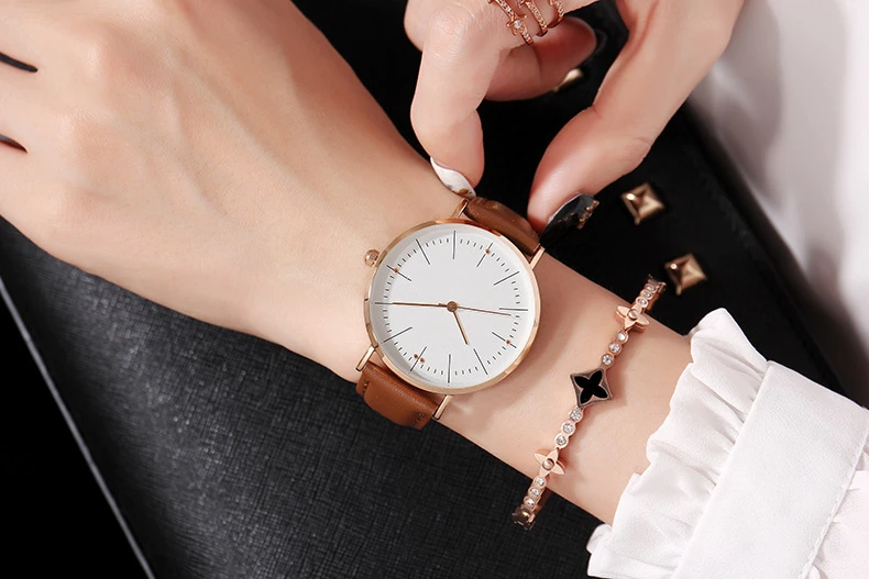 Роскошные простые женские часы модные повседневные женские часы женские кварцевые кожаные Наручные часы Романтические часы Montre Femme