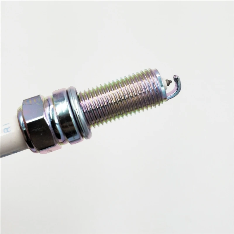 4 10 штук платины PLKR7B8E свечи зажигания для C180 C180K 1,6 T C200 1,8 T C260 1,8 T для 94716 0242140512 Y6NPP332 VXUH22 A0041595803
