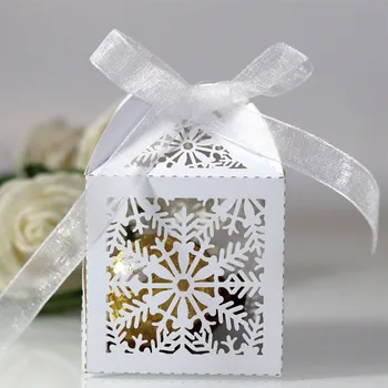 

100pcs Christmas Snowflake Paper Boxes Candy Dragee Gift Boxes Food Cookie Packing Bag Christmas Party Gift Decoration Navidad