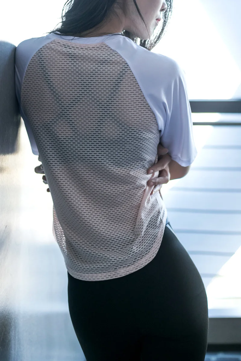 Рубашка для бега для женщин, топ для фитнеса, спортивная одежда, сексуальный топ для йоги с открытой спиной, дышащий Быстросохнущий укороченный Топ для женщин, Спортивная футболка