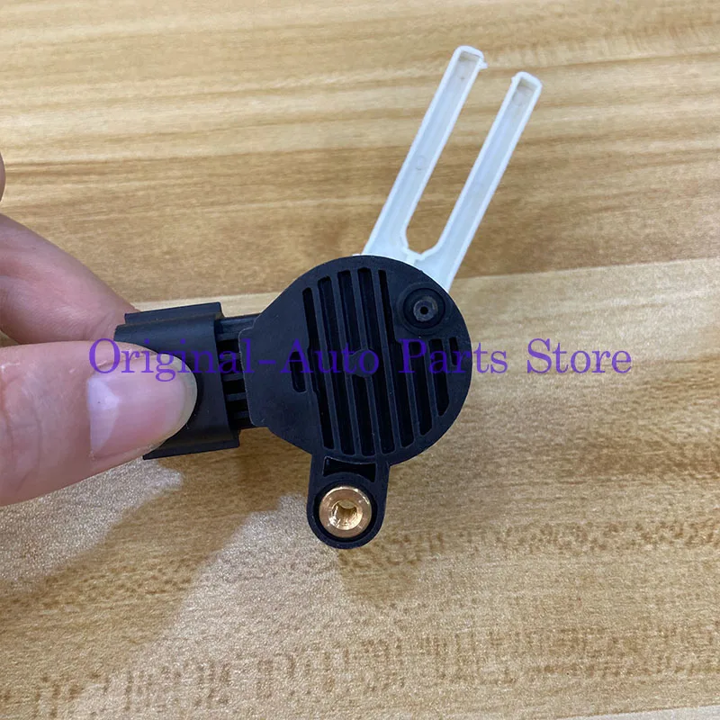 Brake Pedal Position Sensor for Buick- Lacrosse Cadillac- Chevrolet- Camaro GMC- Stop Light Switch 13583369-2