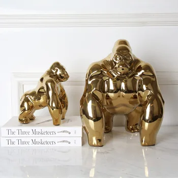 

Modern Simple Creative Ceramics Orangutan Art Sculpture Gold Plating Gorilla Statue Ceramics Craft Decorations for Home R3819