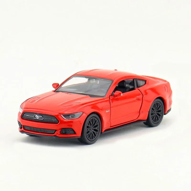 1:36 scale alloy ford mustang sports car pull back car model two open doors sound for kids toys free shipping - Цвет: Красный