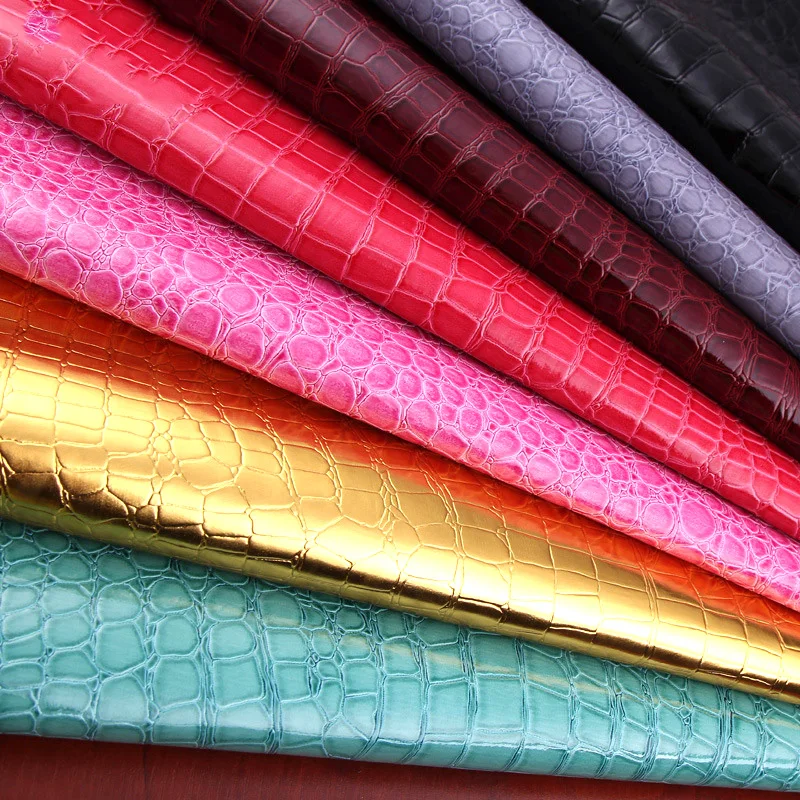 Экокожа для мебели. Кожзам для мебели. Экокожа. Кожа ромбиком для авто. Кожа ткань.