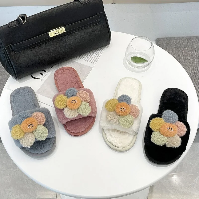 2022 New Winter Slippers Fashion Cartoon Pattern Ladies Slippers Home Slippers All-match Slippers Outer Slippers Fur Slides