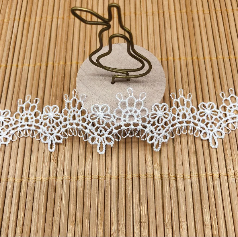 5 Yards/lot Width 2.7cm Delicate White Black Lace Embroidery Water Soluble Ribbon Trim Garment Dress DIY Sewing Accessories Lace Ribbon Lace Sewing Accessories Lace Sewing Supplies Lace Accessories Lace Garment Accessories Clothing Craft Accessories
