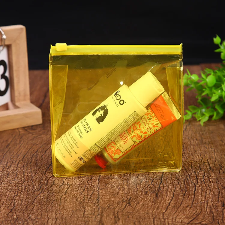 

Customized Logo PVC Transparent Clear Zipper Cosmetic Bag With Stocks Size 20*15*5 cm