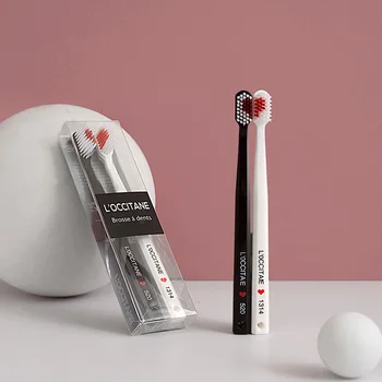 

2pcs/set Toothbrush Adult Soft Fur Japanese Couple Love Toothbrush Black And White Clean Crystal Box Toothbrush