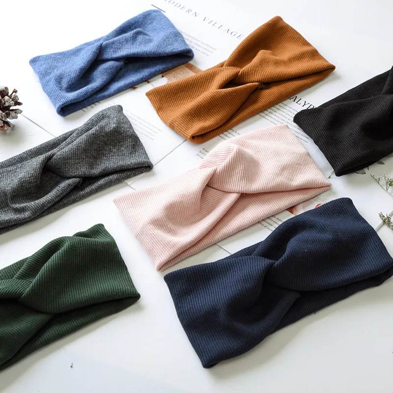 

Autumn and winter new cross - head belt simple solid - color knitted wide version of women's wash sports hair belt