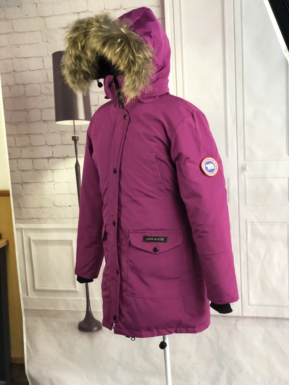 Женская зимняя утепленная куртка средней длины с капюшоном, белая гусиная утепленная куртка, натуральный мех Куницы, воротник