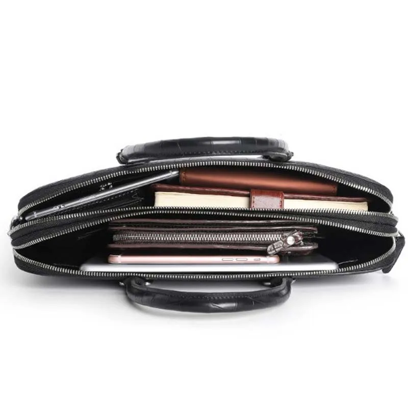 Рисунок 4 - Мужской портфель из крокодиловой кожи