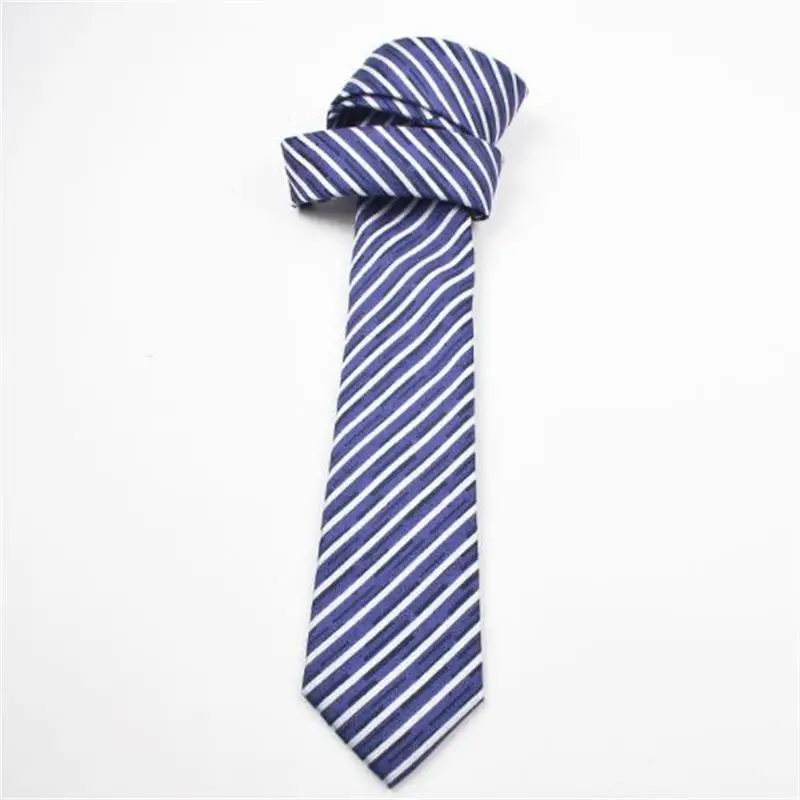 

The new 7cm leisure tie, polyester silk blue and white series of business tie