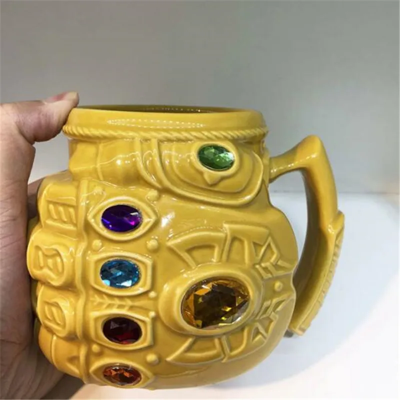 Кофейные кружки Marvel перчатки Таноса кулак аниме керамические чашки Желтые