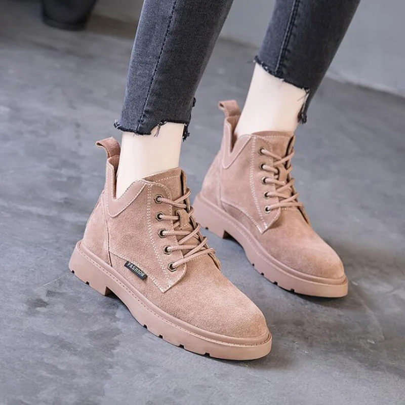 

2019 new Martin boots female V mouth leather boots summer fashion flat spring and autumn black motorcycle boots winter