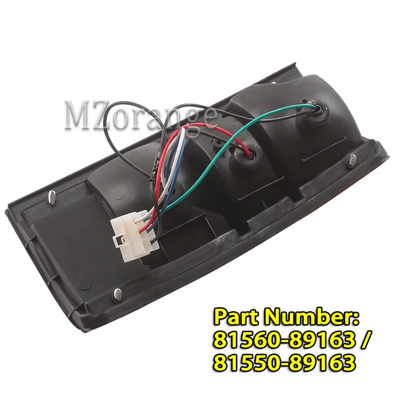 Coppia Fari Posteriori Per Toyota Hilux MK3 LN RN YN 2 4WD 1989-1994 - Ricambio Originale