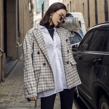 

LANMREM 2020 New Spring Suit Collar Double Breasted Lattice Blazer Women Vintage Loose patchwork Denim Casual Coat Tide PD390