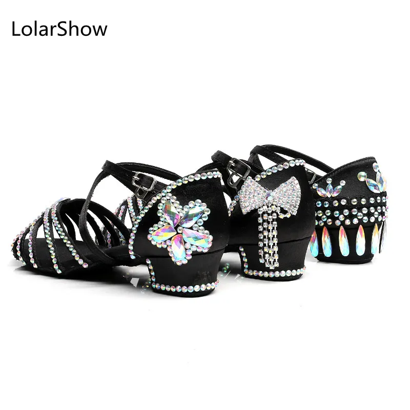 

Girls New Latin Dance Shoes Rhinestone Ribbon Dance Shoes 4.5 cm Heel Height