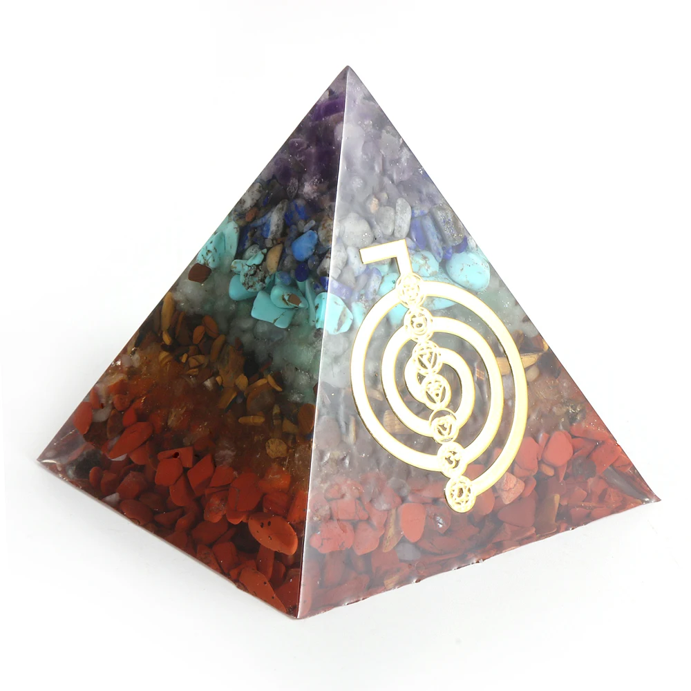 

Природные чипы гравия Orgonite пирамиды 7 Чакр Кристалл Orgone амулет баланс исцеления энергии генератор медитация Пирамида