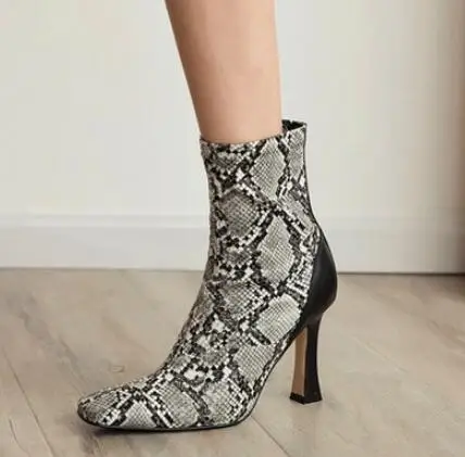 KALMALL Kendall Jenner/стильные ботильоны; женские короткие ботинки с квадратным носком; ботинки на молнии на каблуке «рюмочка»; сезон осень-зима - Цвет: inside plush