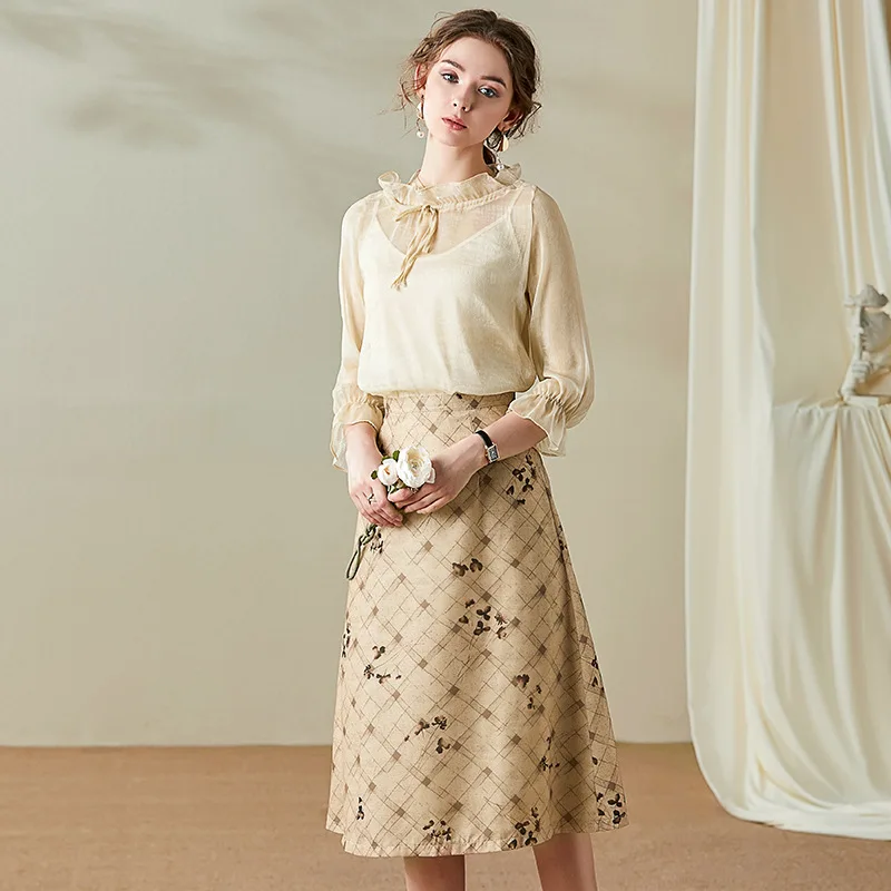 

Elegant Beige A Line Skirts Two Piece Set Women Tops Fashion Print Midi Skirt Bell Sleeve Chiffon Blouses Ladies Shirt Sets za