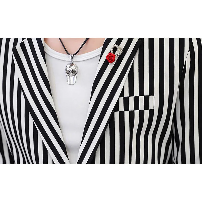 Men Blazer 2019 New Arrival Spring And Autumn Male Leisure Suit Thin Stripe Coat Single Button Casual Korean Style X12 Men Blazer 2019 New Arrival Spring And Autumn Male Leisure Suit Thin Stripe Coat Single Button Casual Korean Style X12
