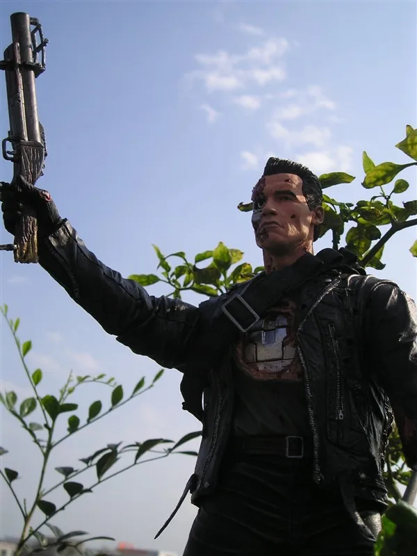 NECA Терминатор Future Soldier T800 T2 в коробке Арнольд Шварценеггер мобильный