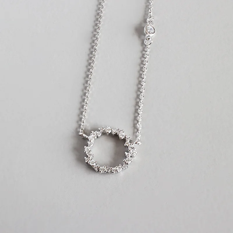 

Real 925 Sterling Silver Necklaces Women 2019 Gorgeous Zircon Silver Round Pendant Necklace For Women Chain Short Necklace Gift