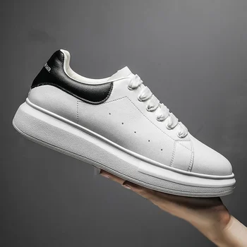 

New Men Shoes Fashion New Casual Shoes for Mens Luxury Designer Queen Genuine Leather White Sneakers Walking Shoes Outdoor Shoes