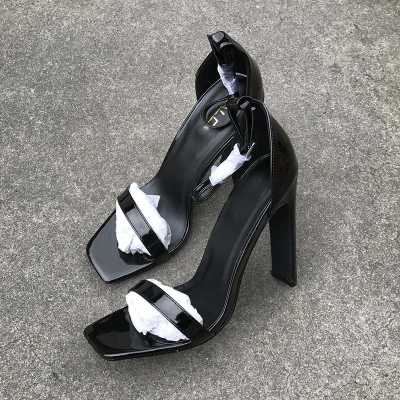 Thick Heel Black GENSHUO/Винтажные босоножки с квадратным носком; Летние черные босоножки на высоком каблуке; выразительные женские вечерние туфли с узкими ремешками; Женская обувь в римском стиле - Цвет: Thick Heel Black